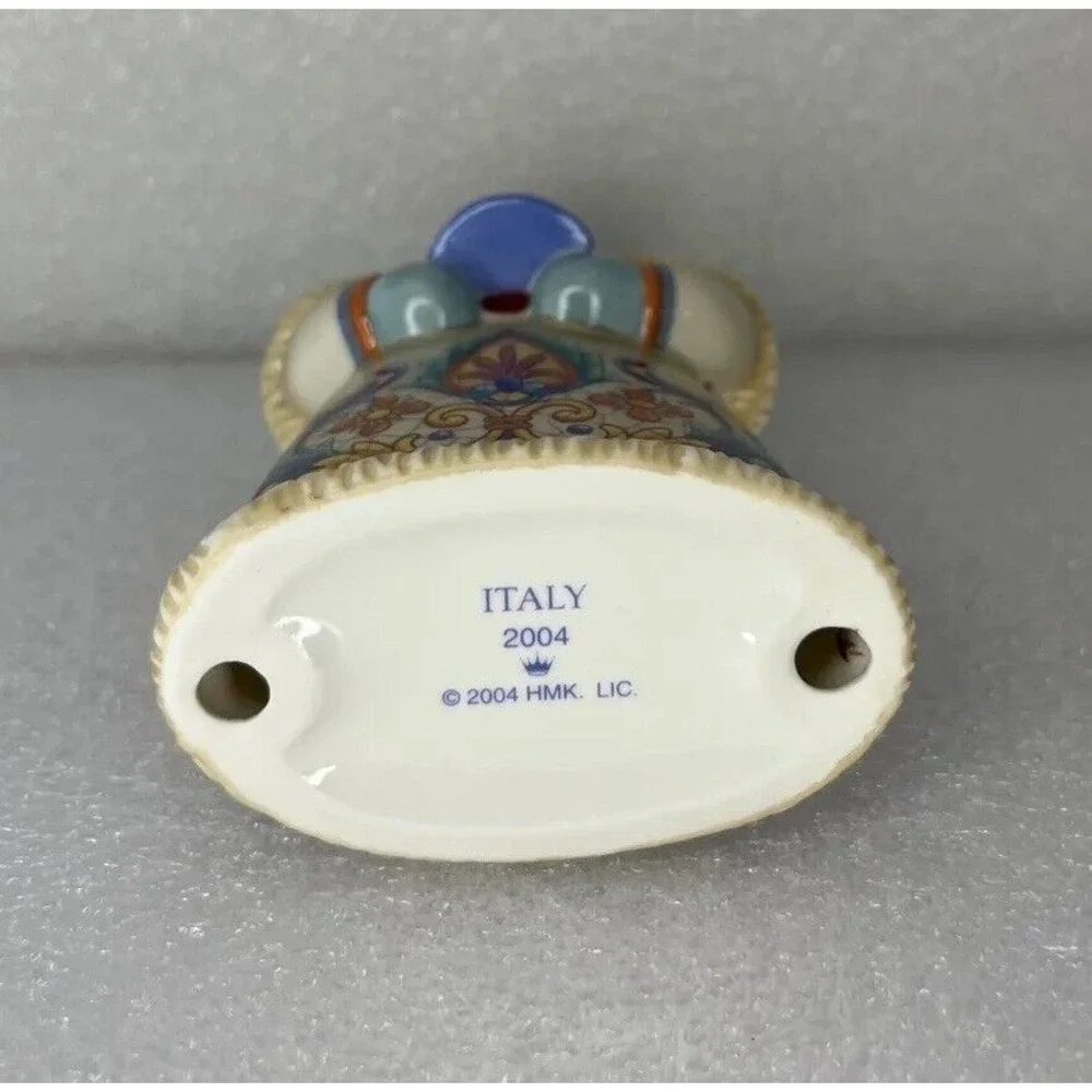 Hallmark Santas‎ From Around The World Italy 2004 Vintage Christmas Ornament